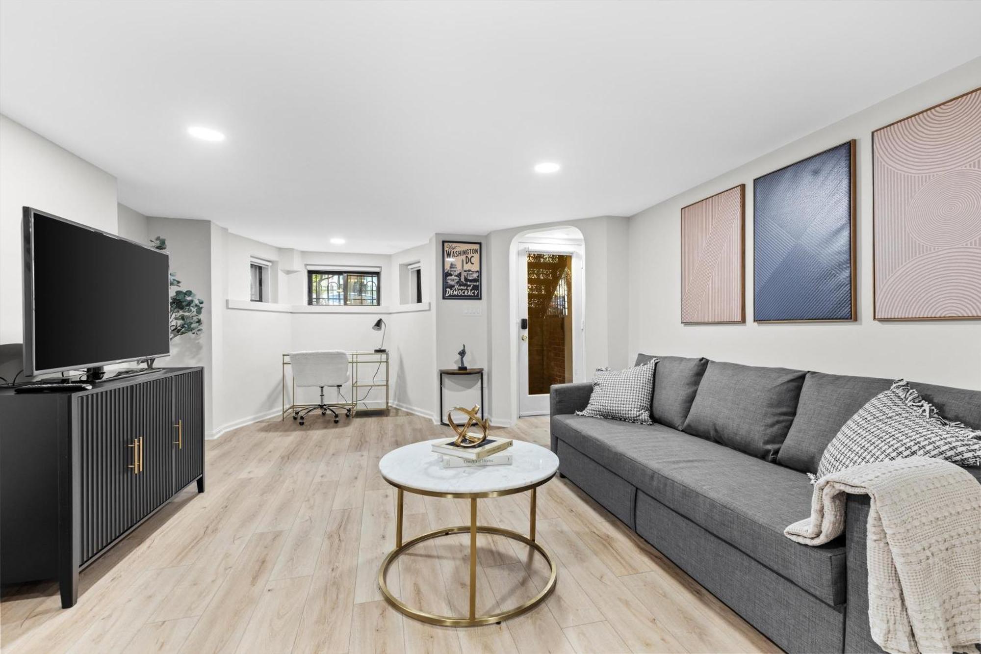 Spacious Nw Apt Steps To 14Th Street Corridor Washington Extérieur photo